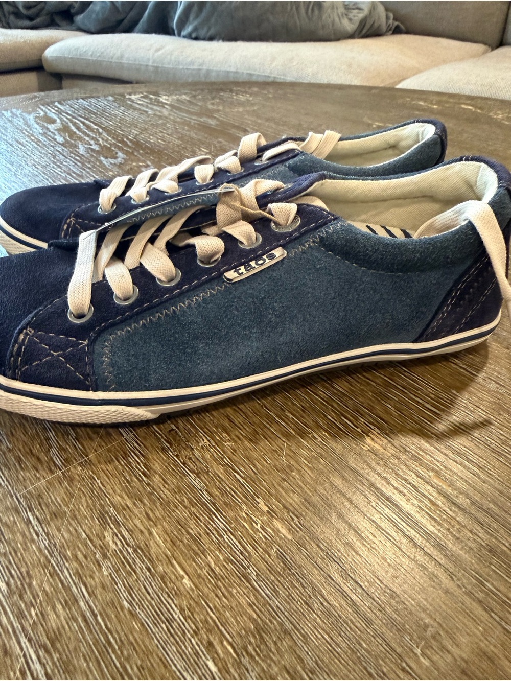 Taos Footwear Blue and Cream Suede Lace-Up Sneakers